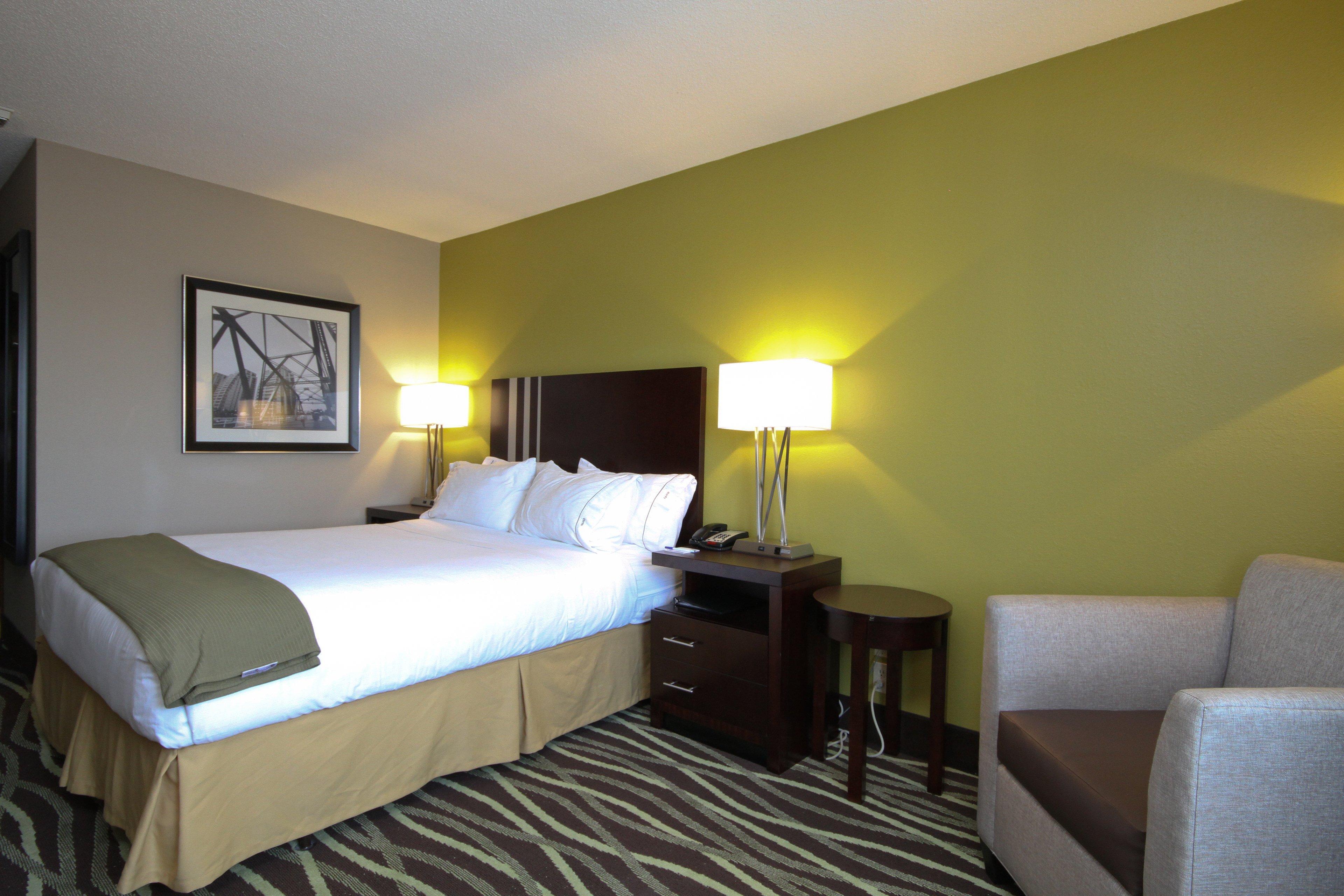 Holiday Inn Express Marshall, An Ihg Hotel Exterior photo