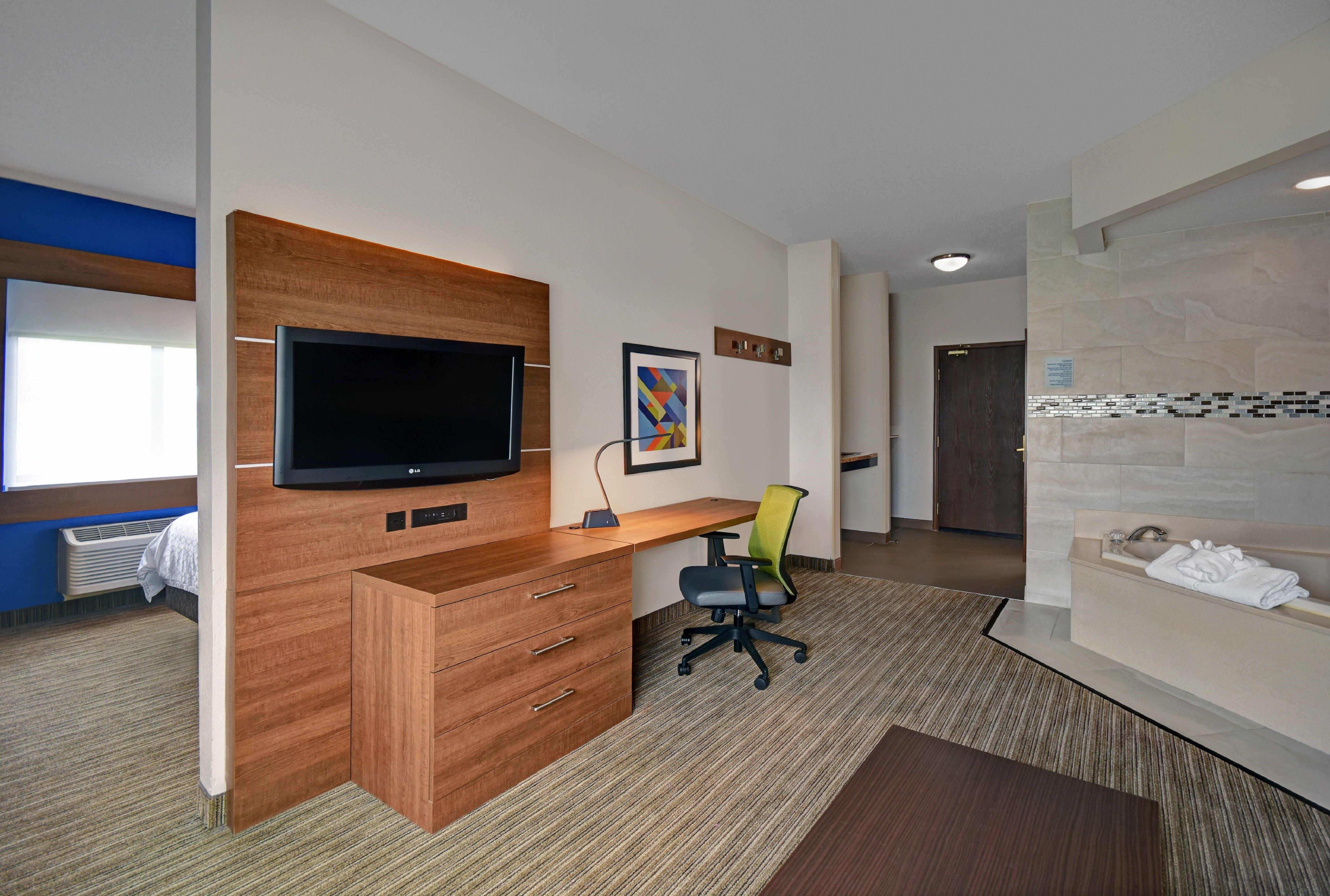 Holiday Inn Express Marshall, An Ihg Hotel Exterior photo
